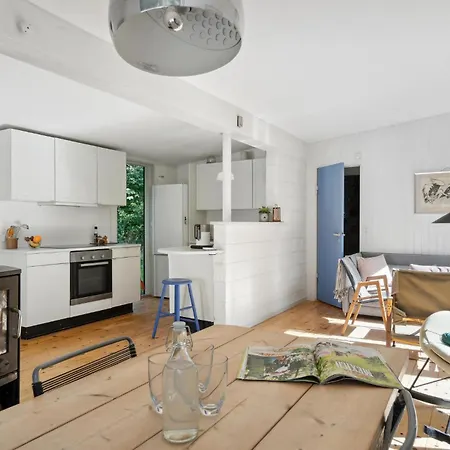 In With Kitchen